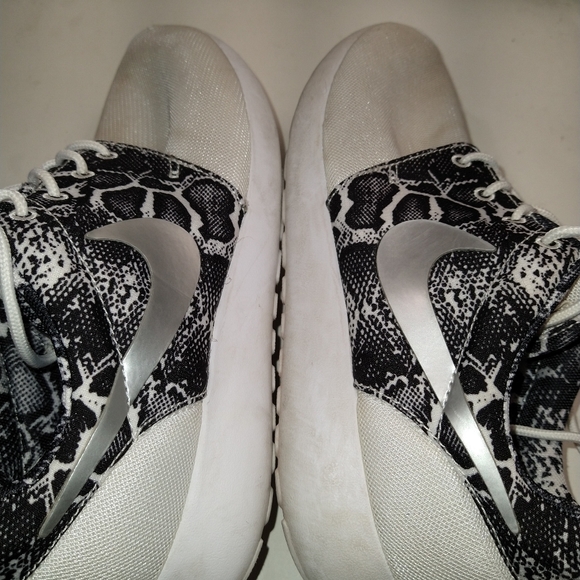 Nike Roche Run Running Shoes Women - Picture 11 of 12